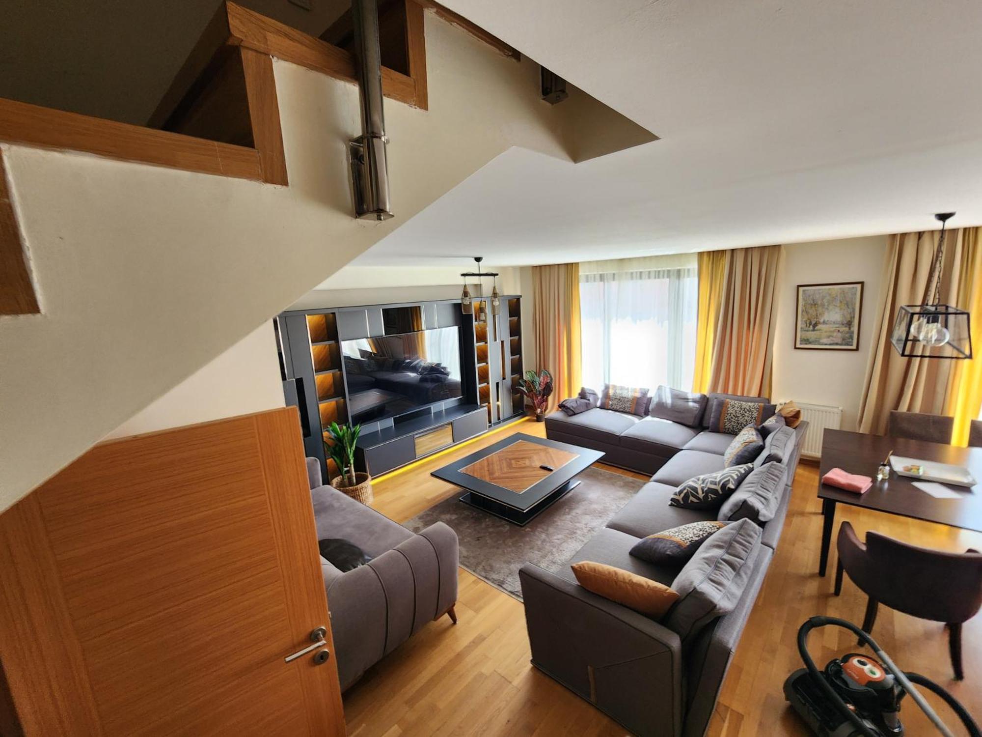 Taksim Perfect Residence, 3 Bedrooms, 140 M2, Pool Gym Sauna Access * Стамбул