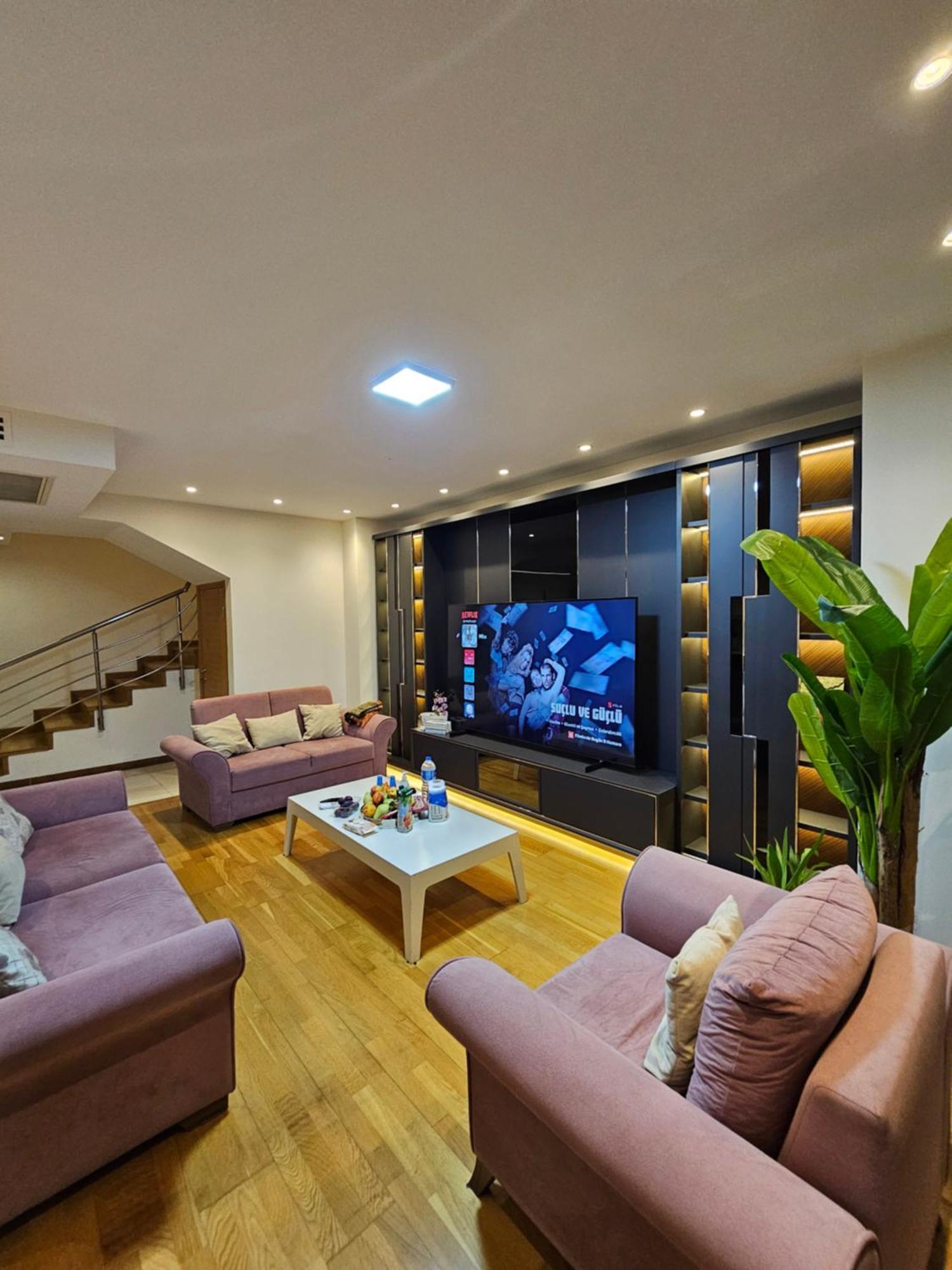 Taksim Perfect Residence, 3 Bedrooms, 140 M2, Pool Gym Sauna Access * Стамбул